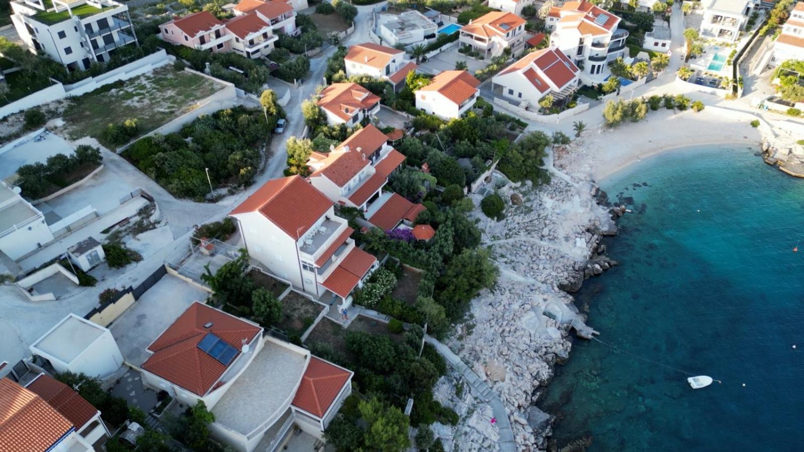 Apartments Luka Sevid Bagian luar foto