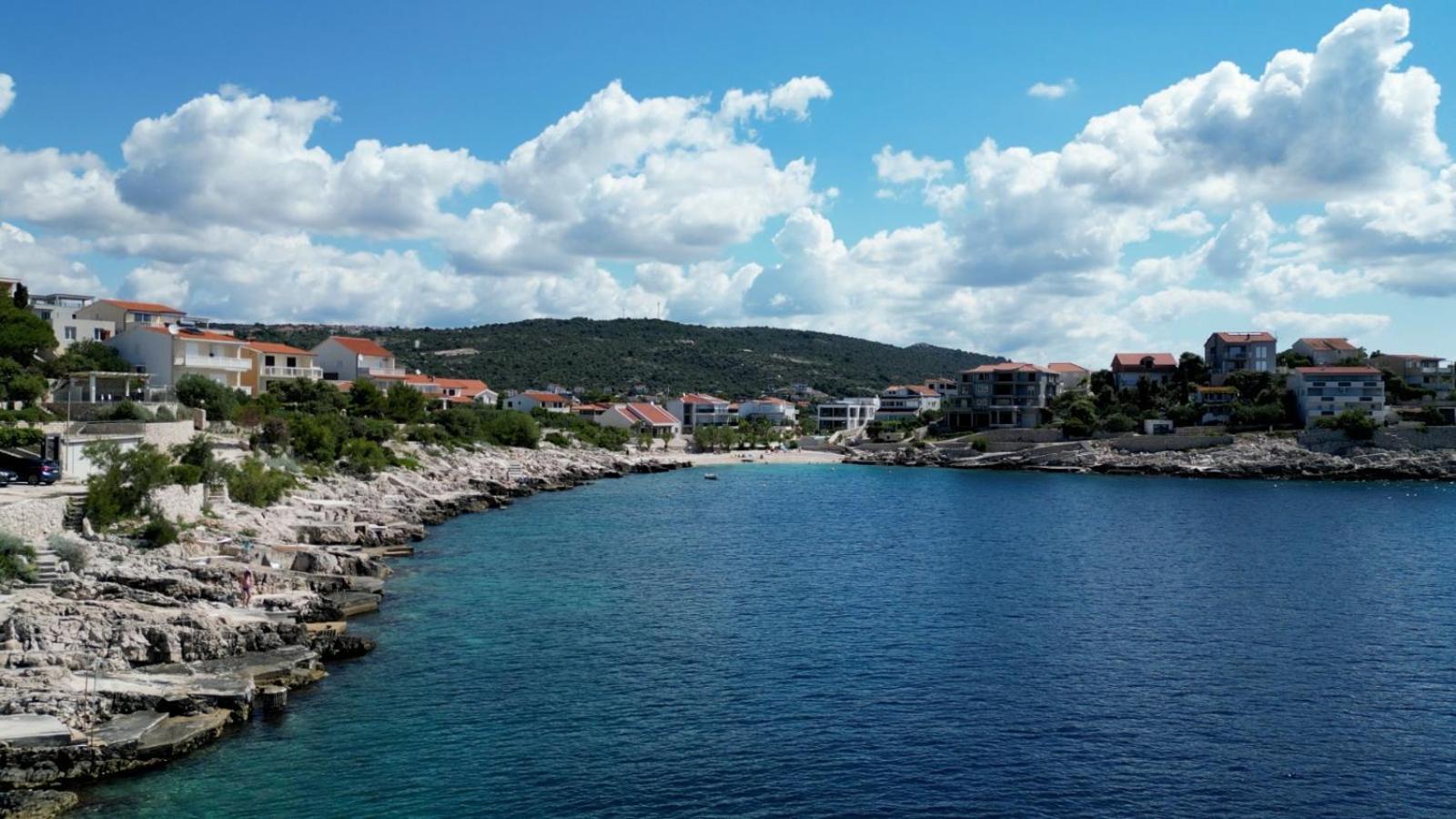 Apartments Luka Sevid Bagian luar foto