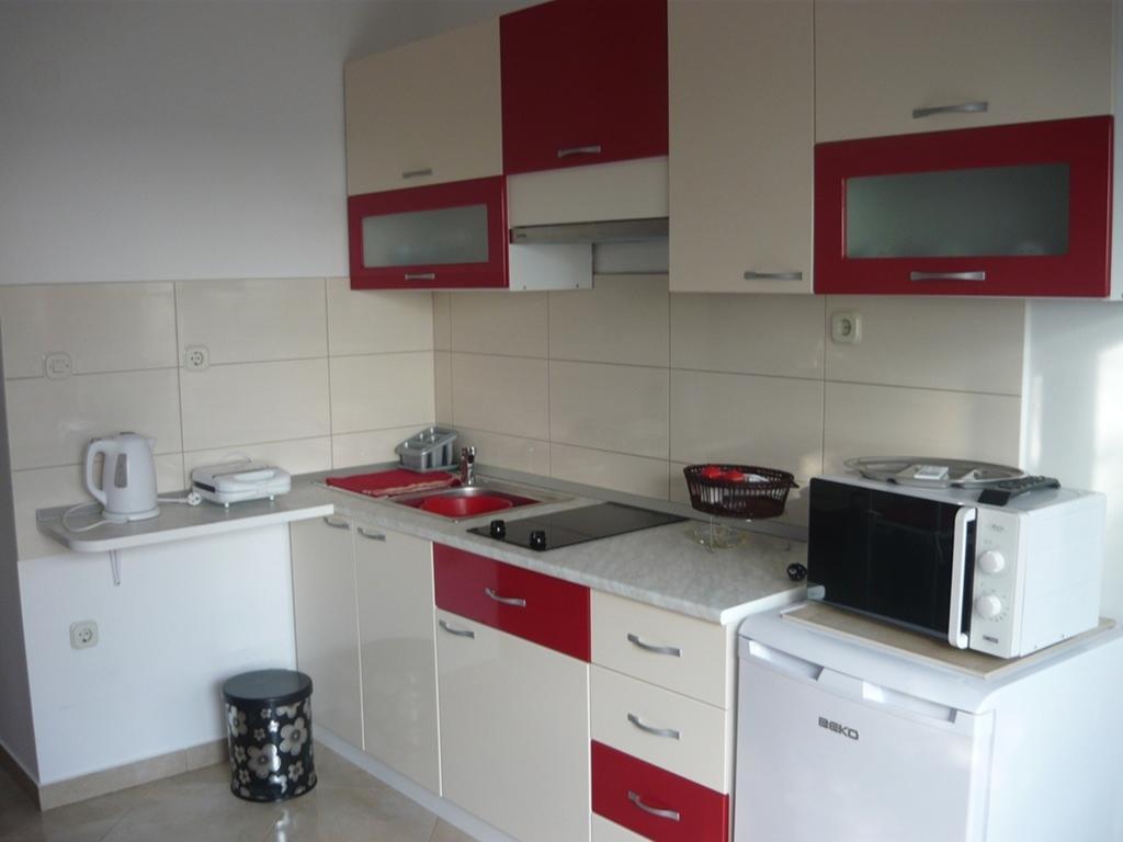 Apartments Luka Sevid Bagian luar foto